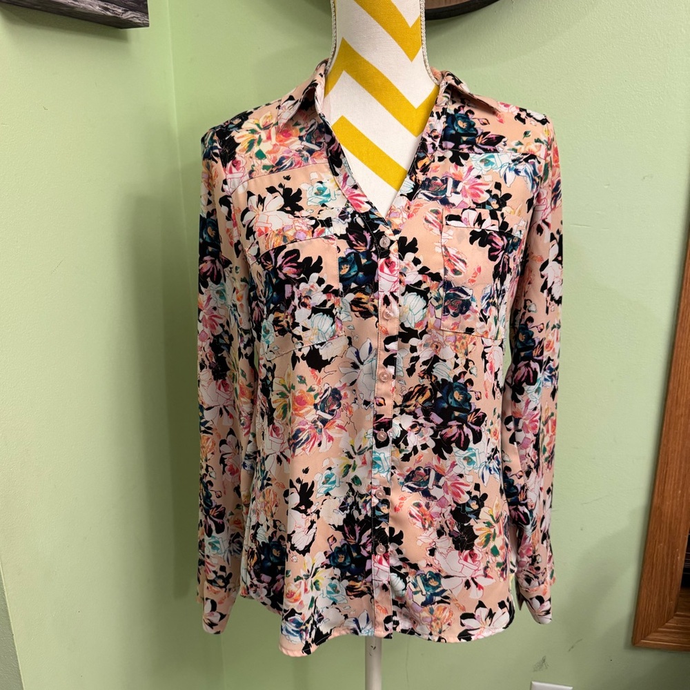 Express women's blouse shirt floral V neck long sleeve button up size S